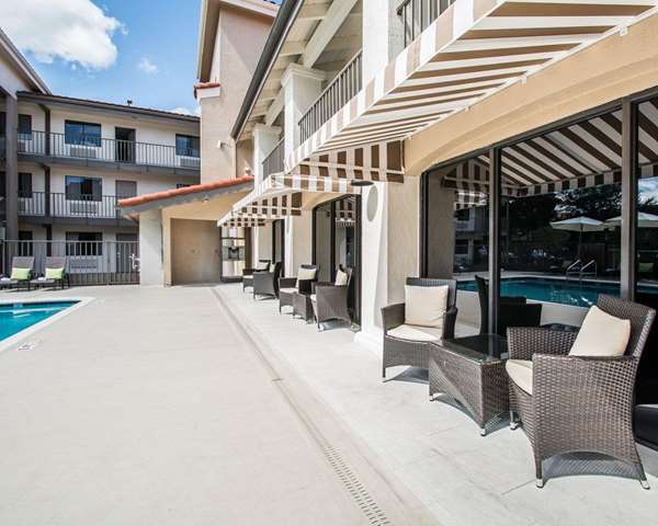 Pool - Quality Inn & Suites Kissimmee