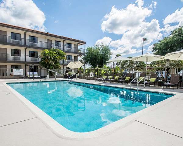 Pool - Quality Inn & Suites Kissimmee