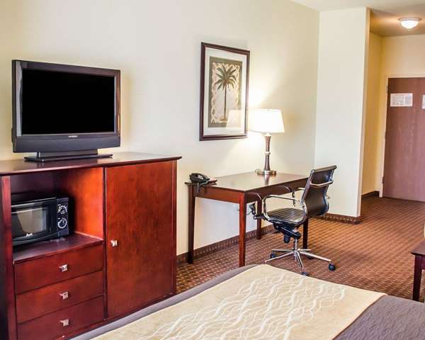  - Comfort Inn & Suites Crestview - I-10, Exit 56