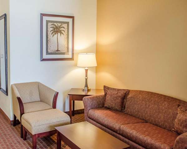  - Comfort Inn & Suites Crestview - I-10, Exit 56
