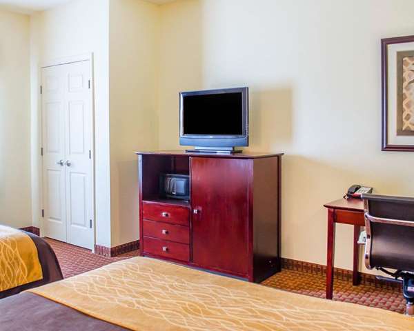  - Comfort Inn & Suites Crestview - I-10, Exit 56