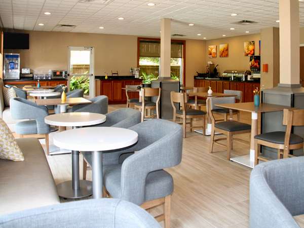 Amenities - Comfort Inn & Suites Crestview - I-10, Exit 56