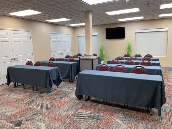  - Comfort Inn & Suites Crestview - I-10, Exit 56