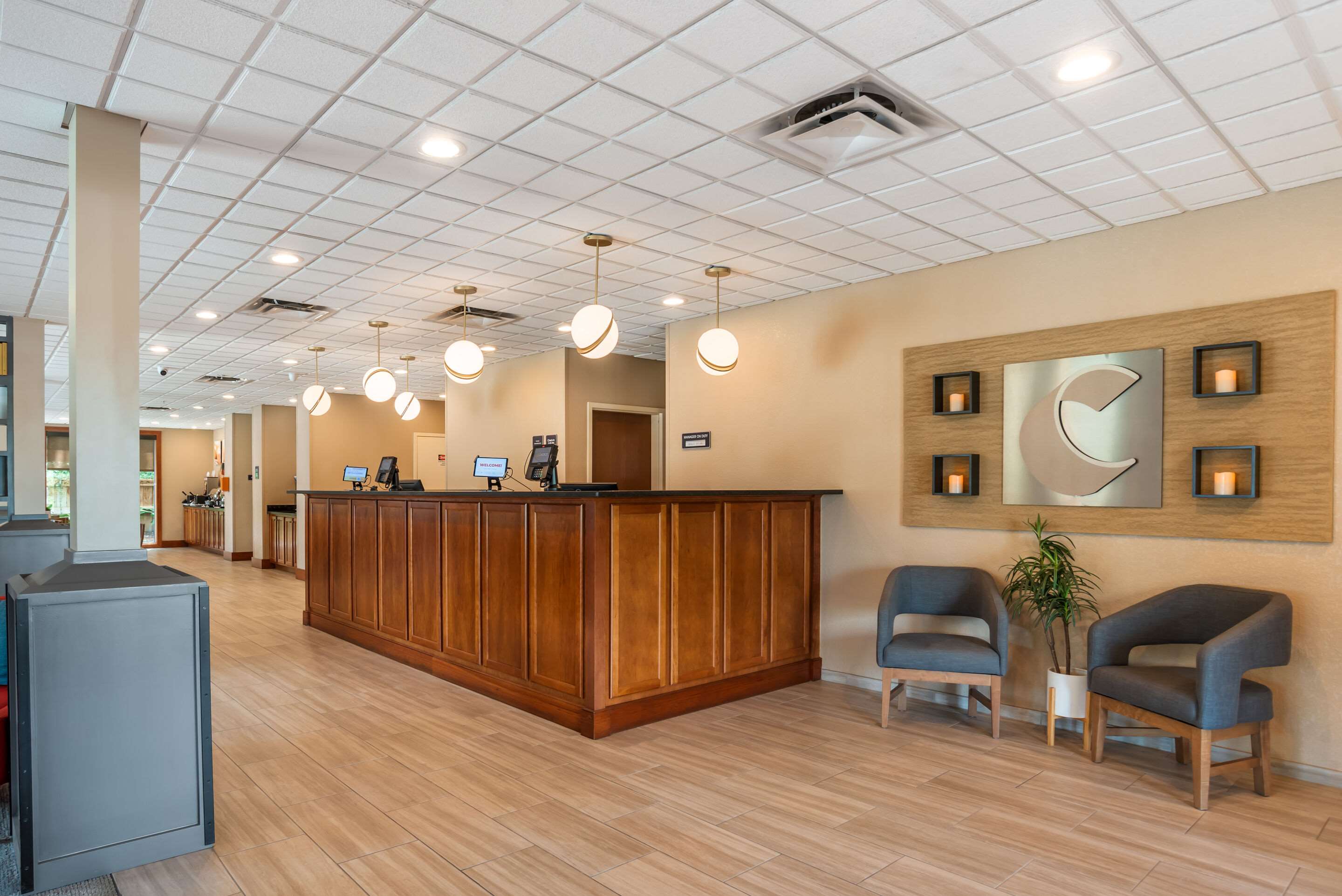Hotel lobby | Comfort Inn & Suites Crestview