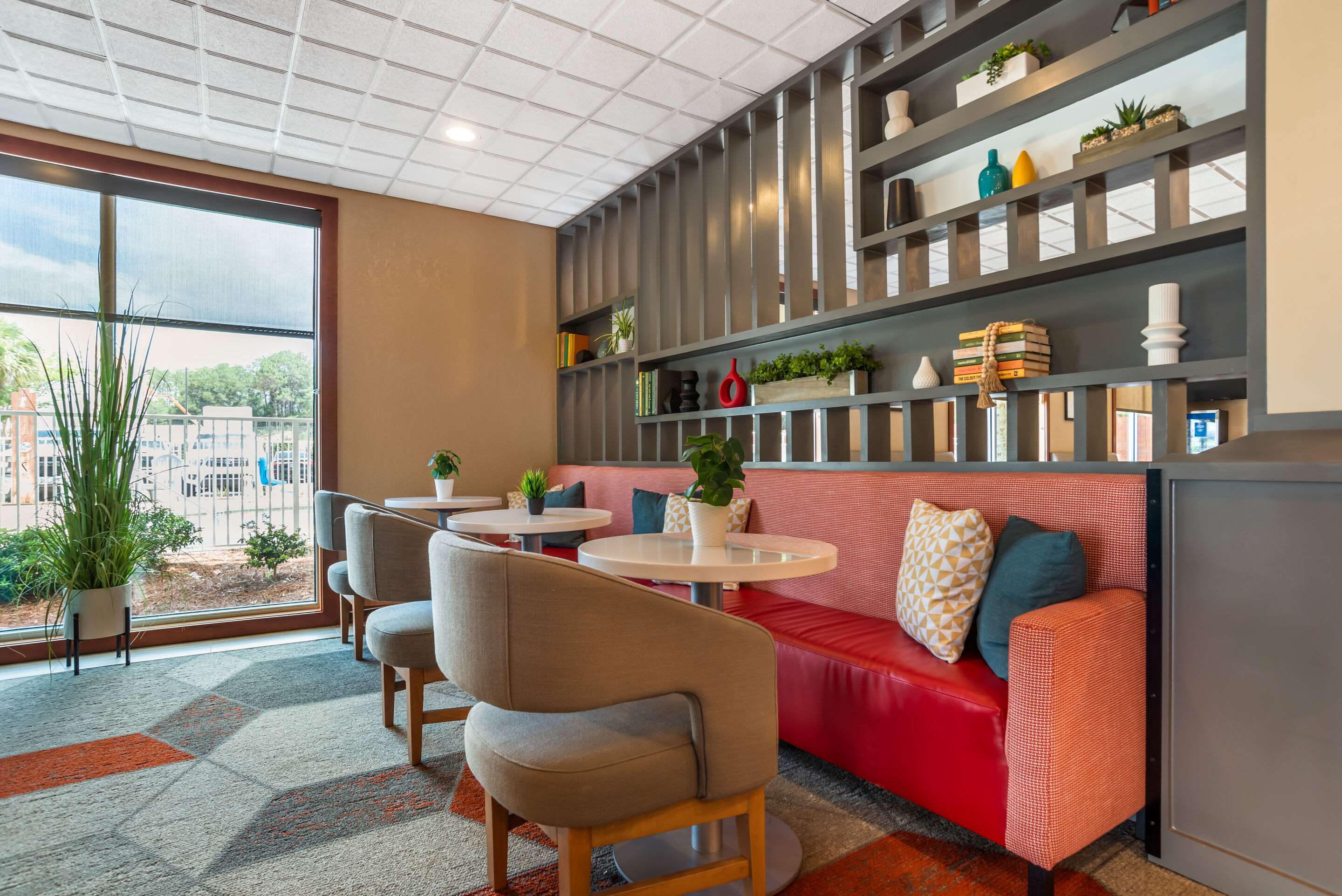 Lobby with sitting area | Comfort Inn & Suites Crestview