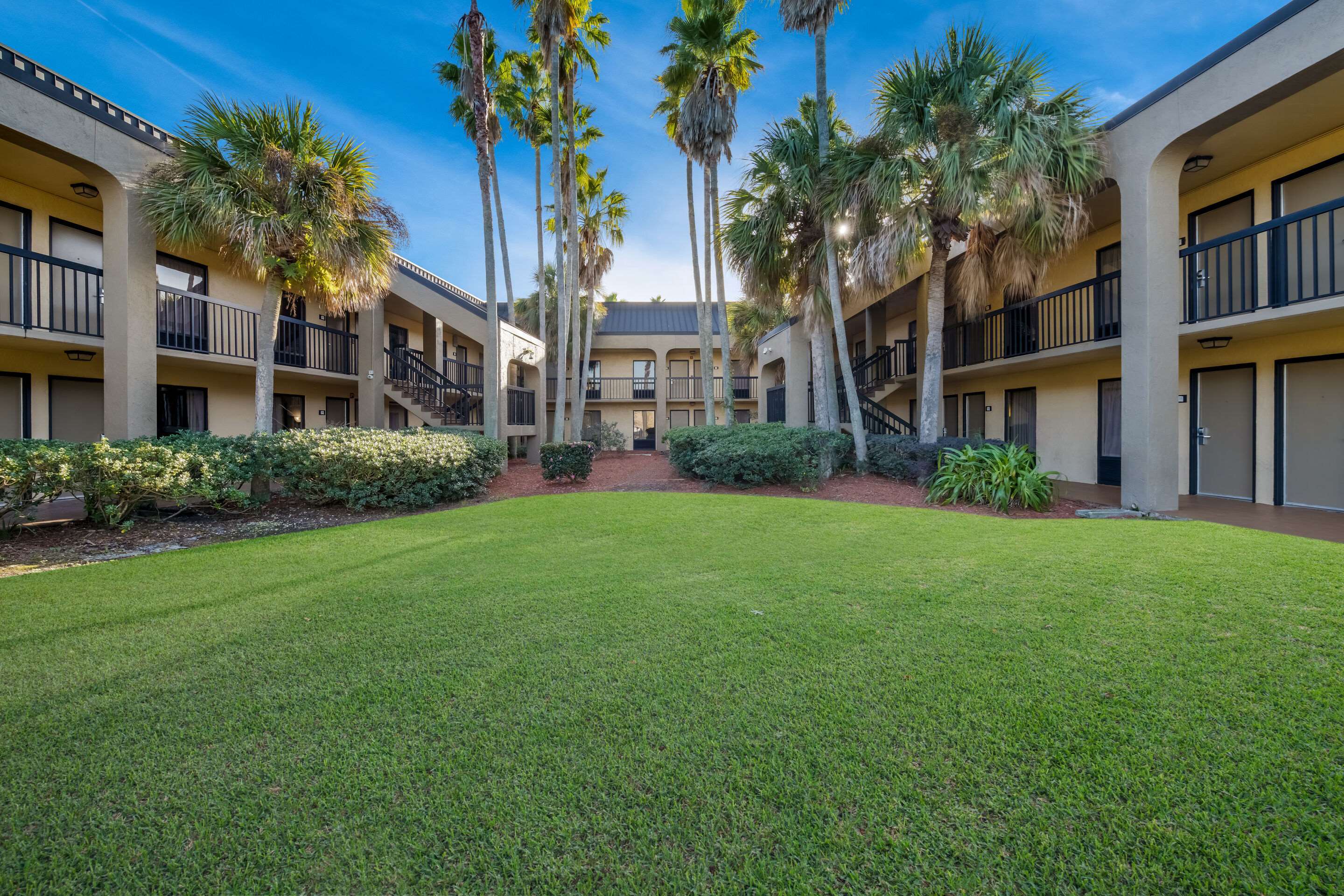 Hotel exterior | Quality Inn Orange Park Jacksonville