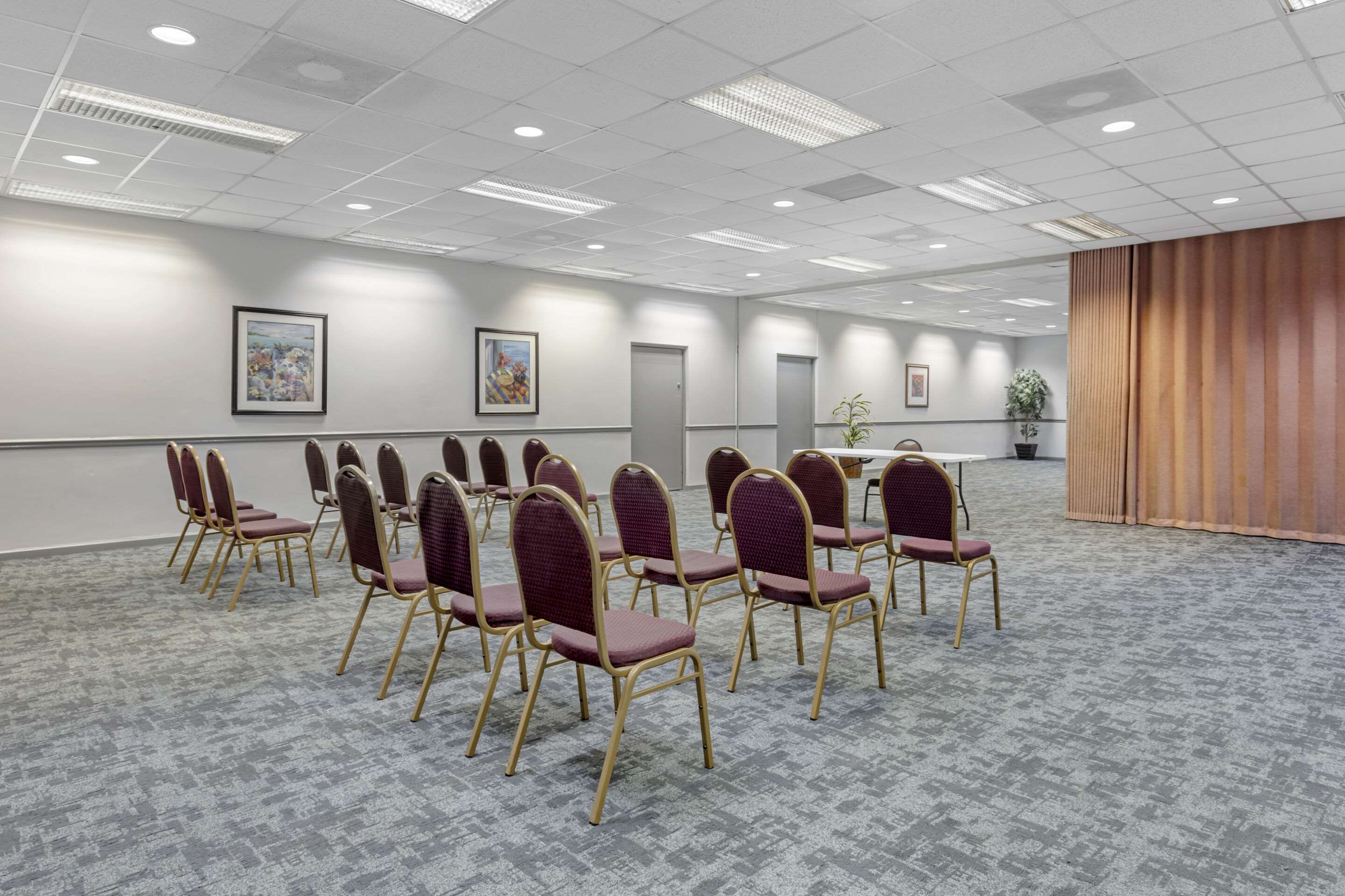 Meeting room | Quality Inn Downtown Stuart
