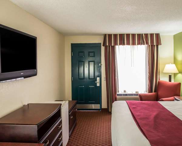  - Quality Inn Chipley - I-10, Exit 120
