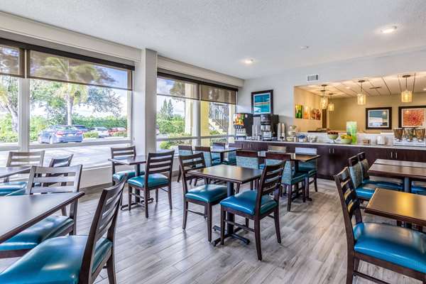 Amenities - Quality Inn West Palm Beach - I-95, Exit 69