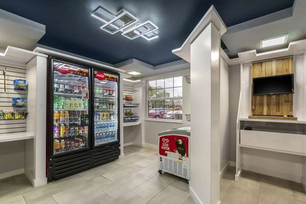  - Clarion Pointe Hotel Near Fairgrounds Casino Tampa