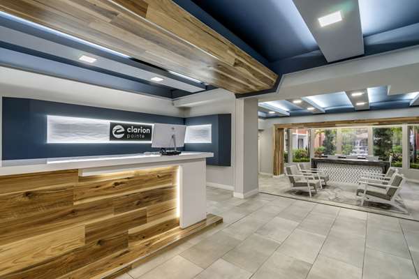  - Clarion Pointe Hotel Near Fairgrounds Casino Tampa