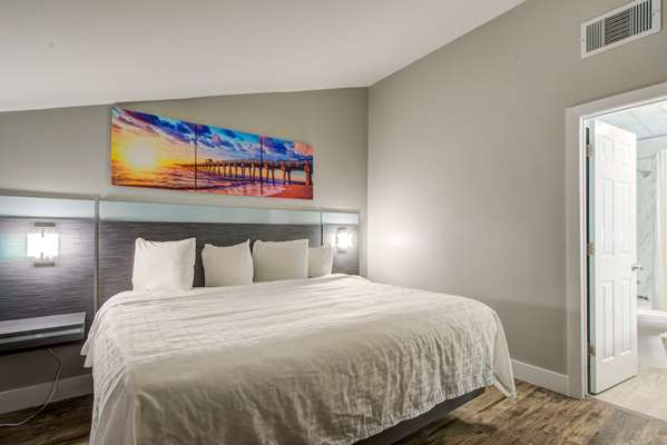  - Clarion Pointe Hotel Near Fairgrounds Casino Tampa