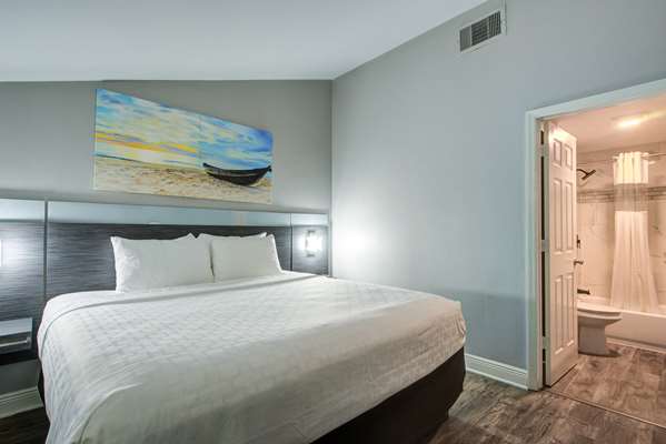  - Clarion Pointe Hotel Near Fairgrounds Casino Tampa