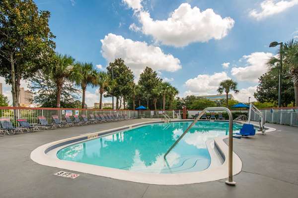 Pool - Comfort Inn & Suites Universal Studios Orlando - I-4, Exit 74A