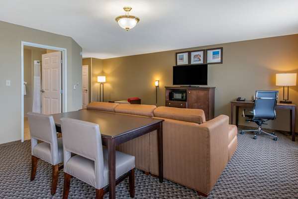 Suite - Comfort Suites Sarasota - I-75, Exit 205