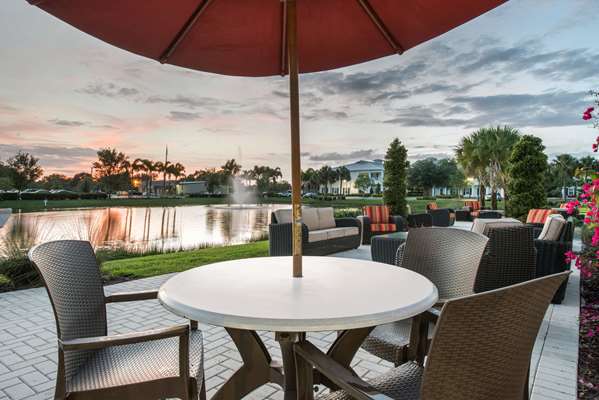 Pool - Comfort Suites Sarasota - I-75, Exit 205