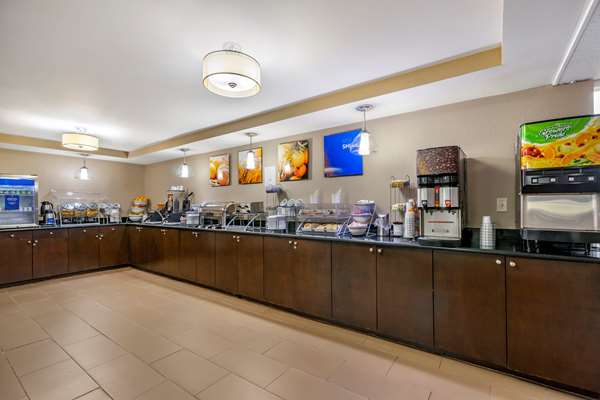 Amenities - Comfort Inn & Suites Clearwater Airport
