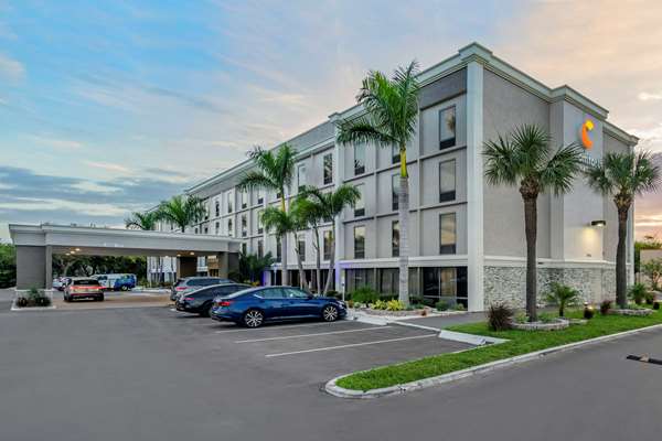 Exterior view - Comfort Inn & Suites Clearwater Airport