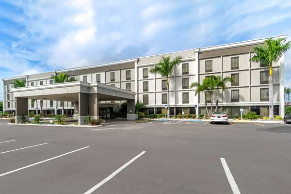 Exterior view - Comfort Inn & Suites Clearwater Airport