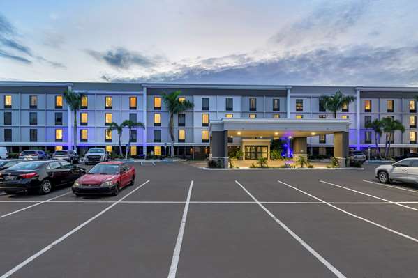 Exterior view - Comfort Inn & Suites Clearwater Airport