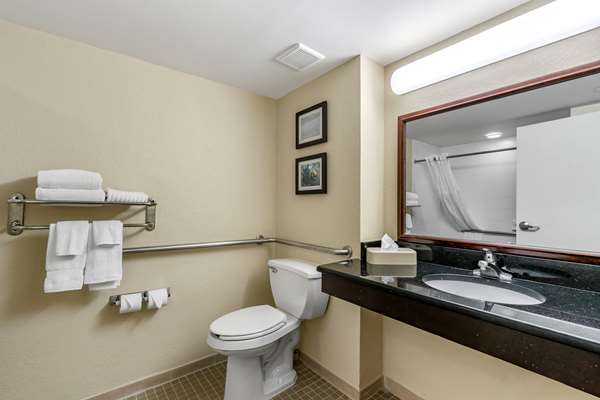  - Comfort Inn & Suites Clearwater Airport