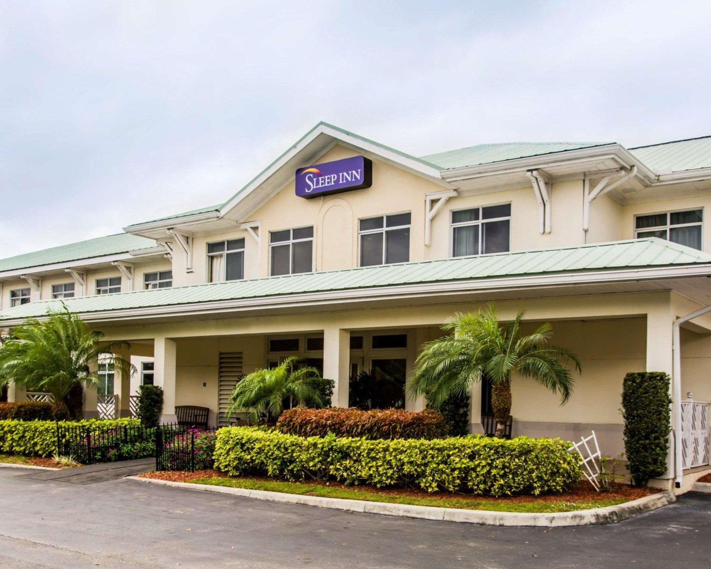 Hotel exterior | Sleep Inn at PGA Village
