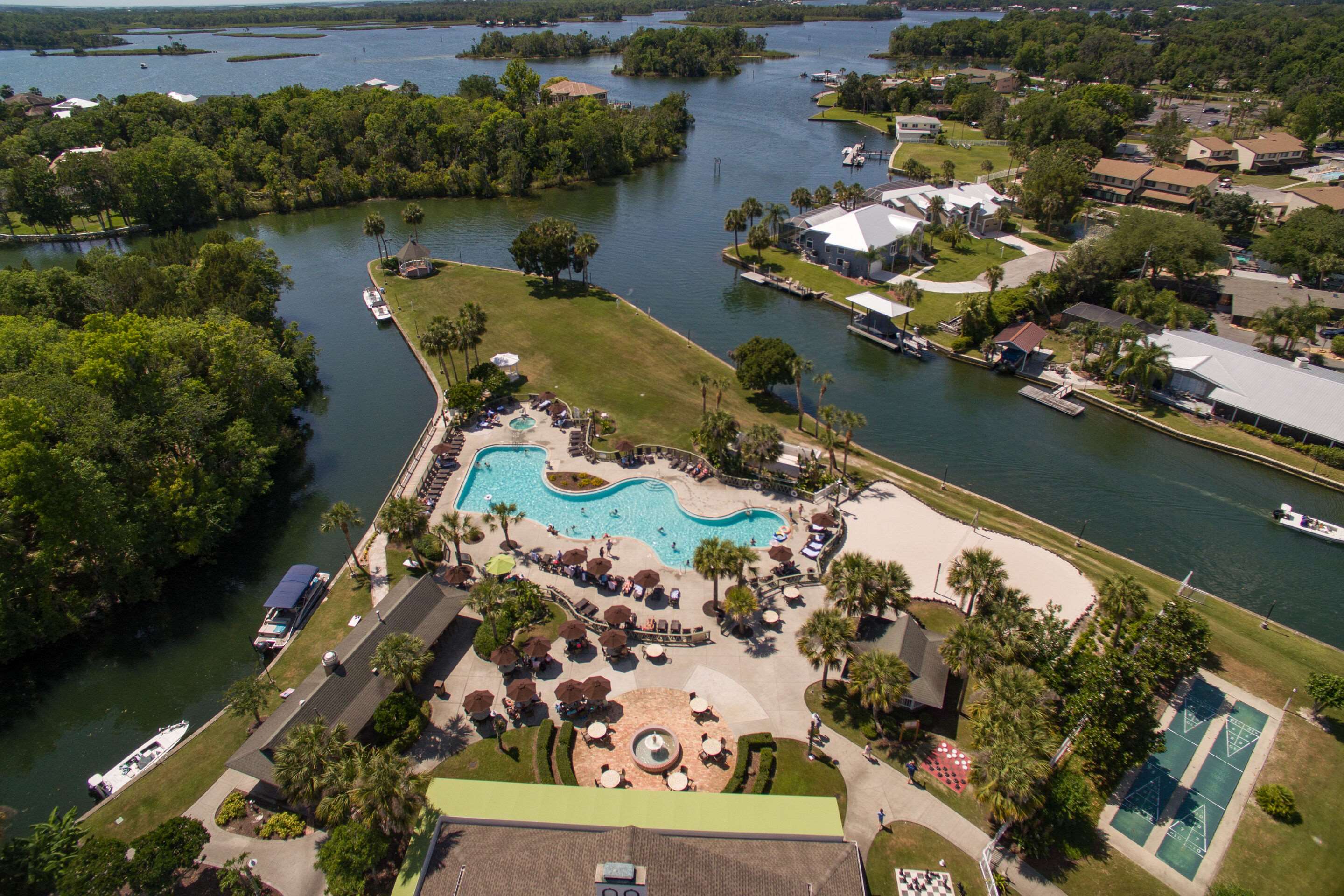 Hotel exterior | Plantation on Crystal River, Ascend Hotel Collection