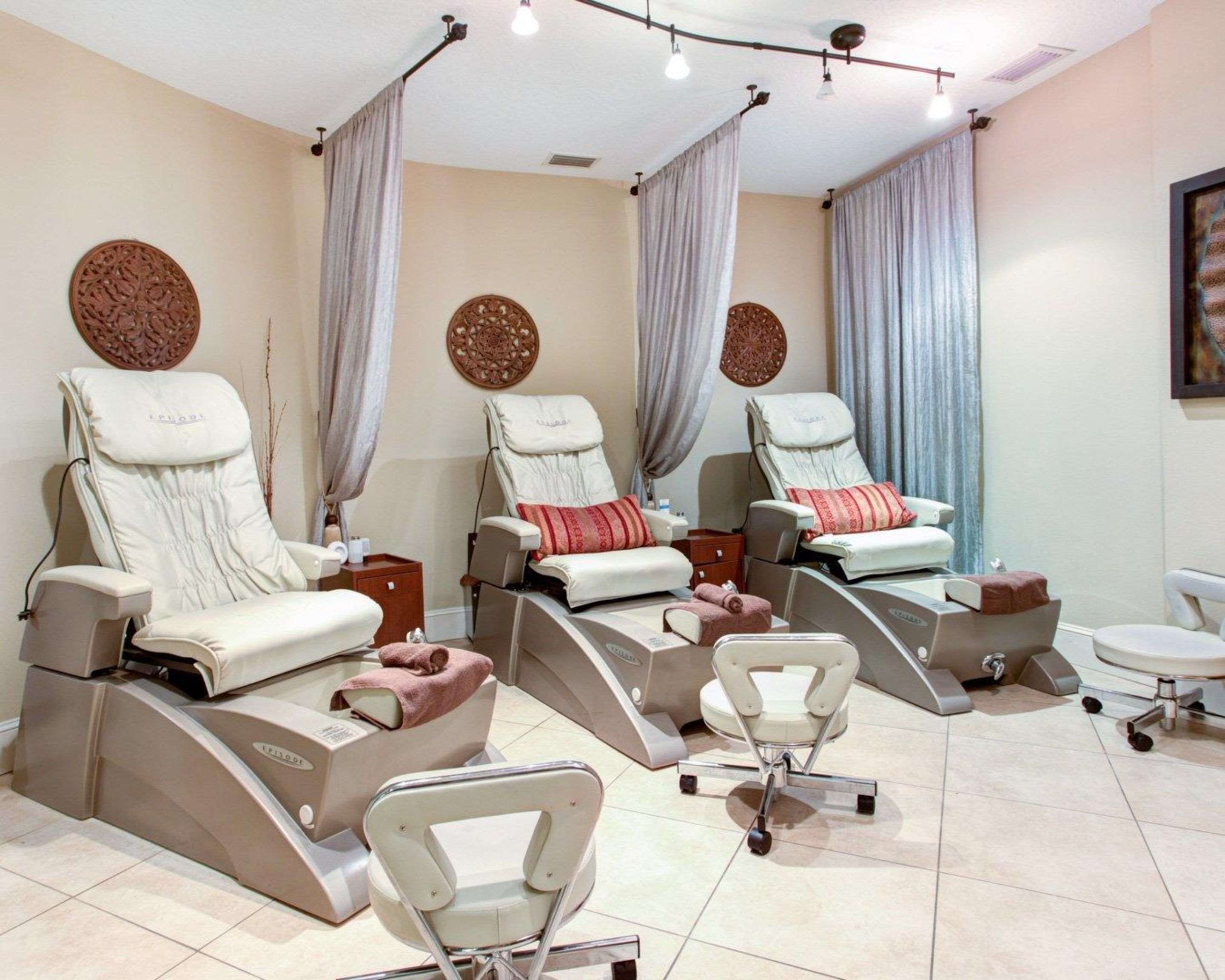 Hotel spa with specialty services | Plantation on Crystal River, Ascend Hotel Collection