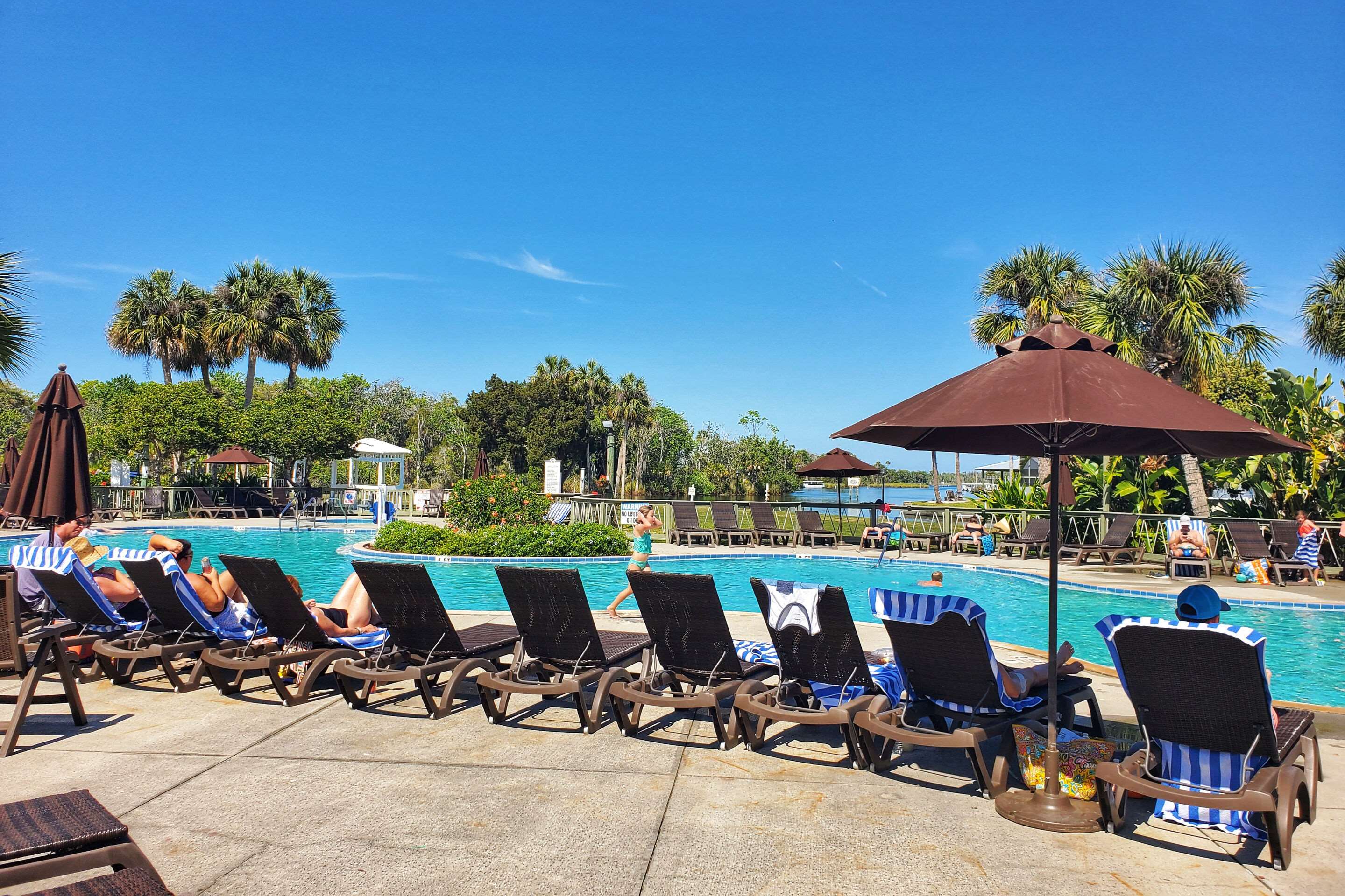 Outdoor pool | Plantation on Crystal River, Ascend Hotel Collection