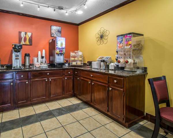 Amenities - Econo Lodge DeFuniak Springs - I-10, Exit 85