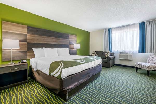 Suite - Quality Inn Leesburg