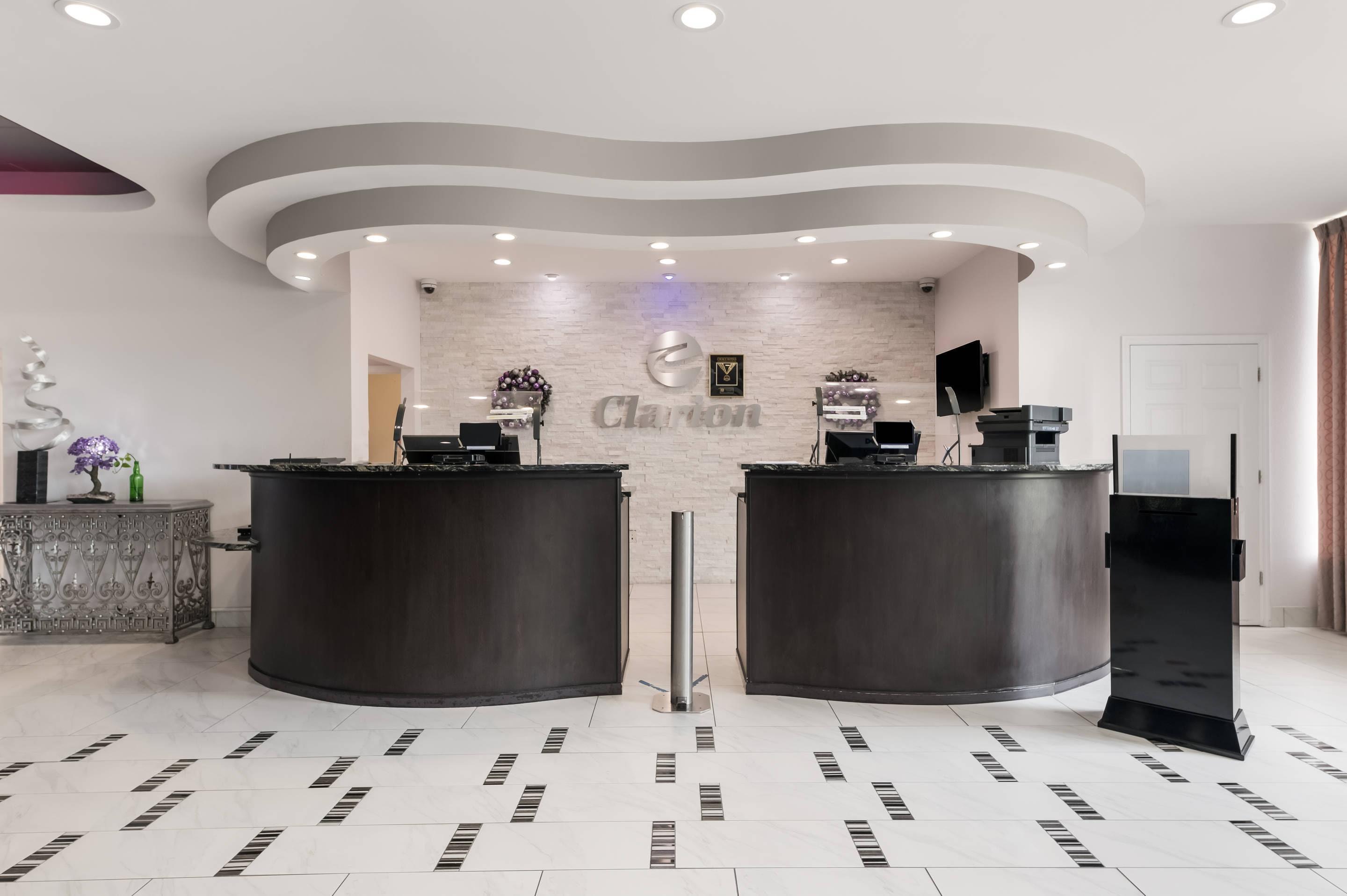 Front desk | Clarion Inn & Suites Across From Universal Orlando Resort