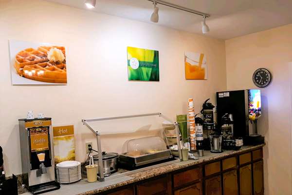 Amenities - Quality Inn Chiefland