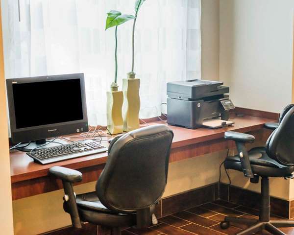 Conference Area - Sleep Inn & Suites Defuniak Springs