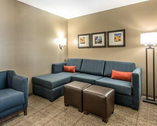 Suite - Comfort Suites near Rainbow Springs Dunnellon