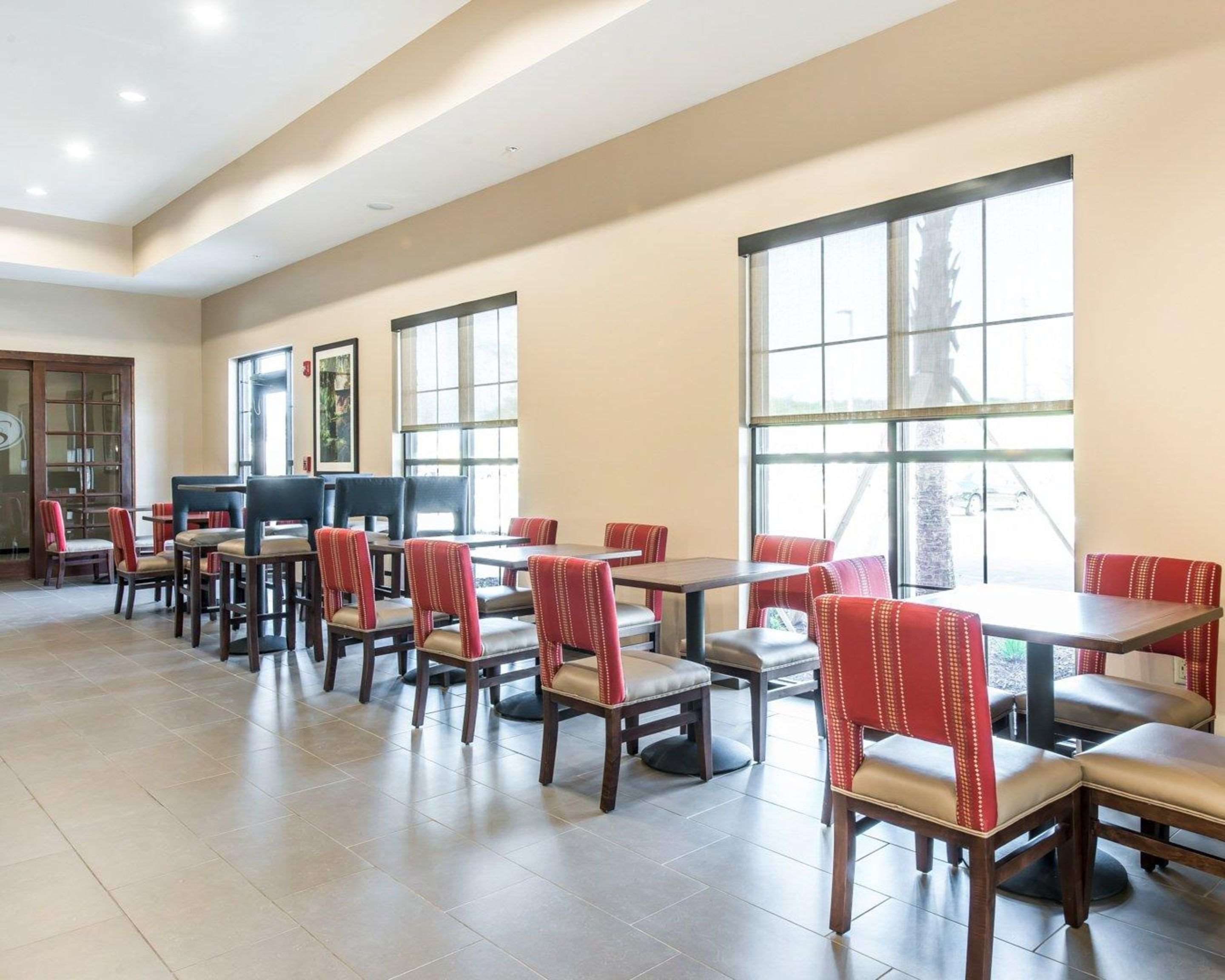 Breakfast area in the lobby