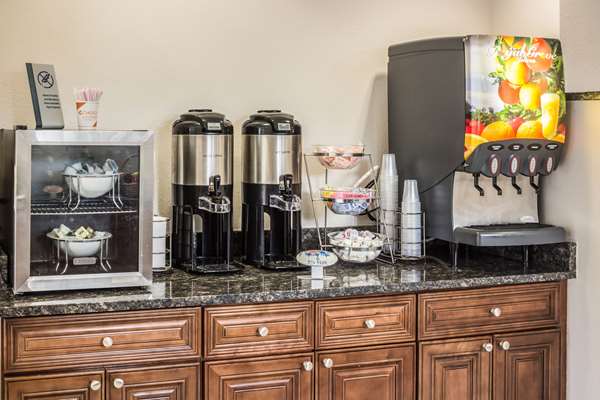 Amenities - Econo Lodge Palm Coast - I-95, Exit 289