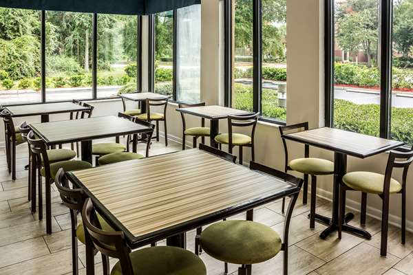 Amenities - Econo Lodge Palm Coast - I-95, Exit 289