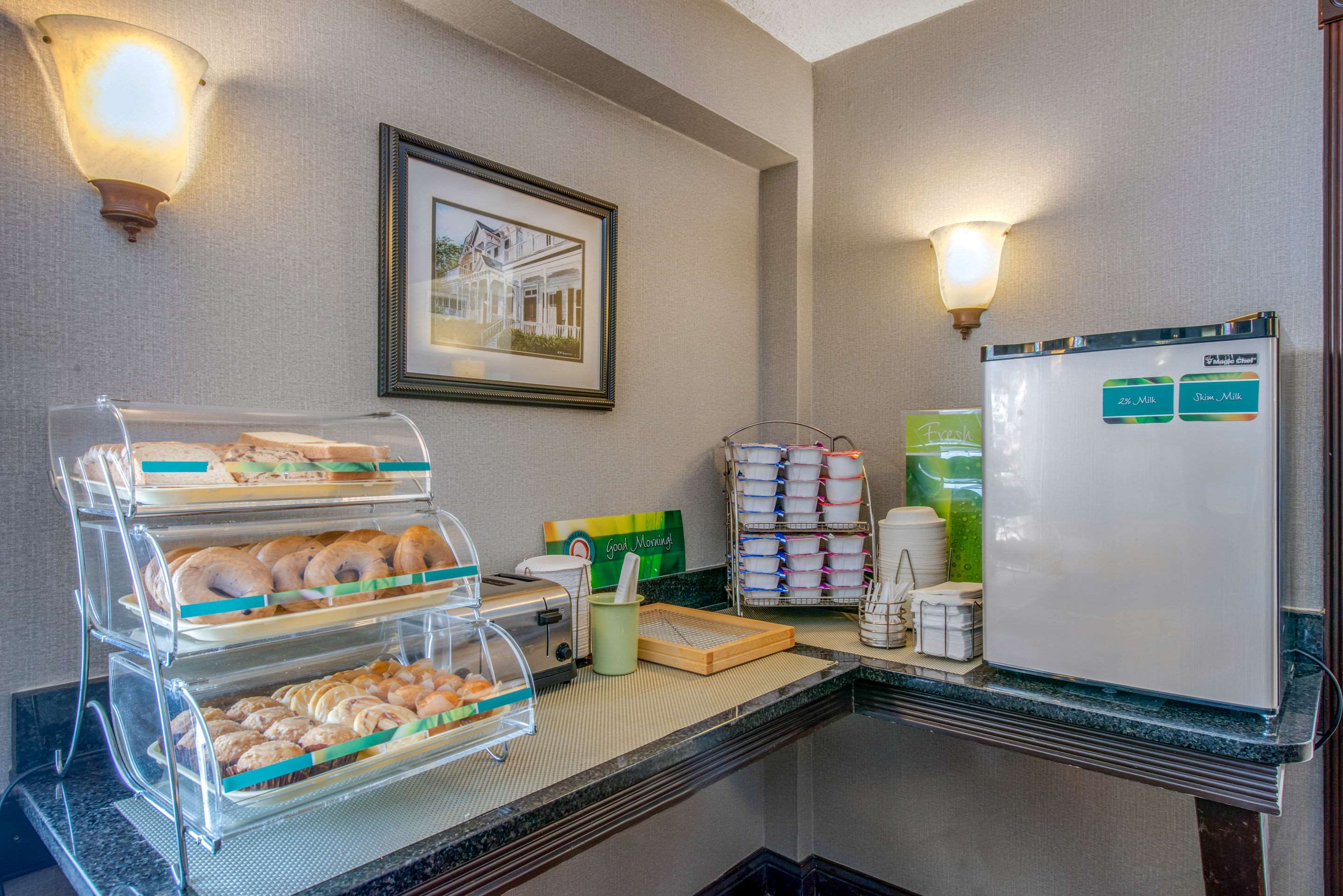 Breakfast area