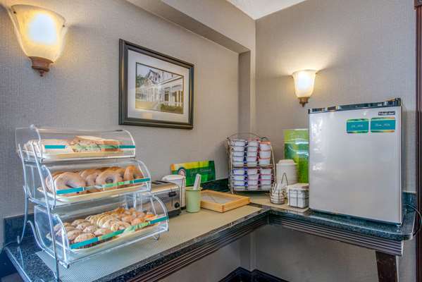Amenities - Quality Inn Historic District Savannah - I-16, Exit 167