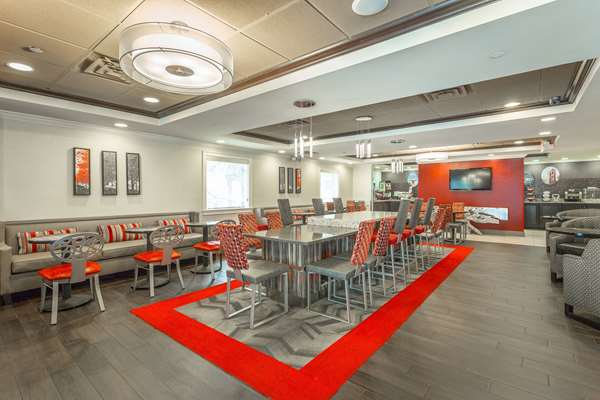 Amenities - Inn at the Peachtrees Atlanta - I-75 & I-85, Exit 249B & 249C