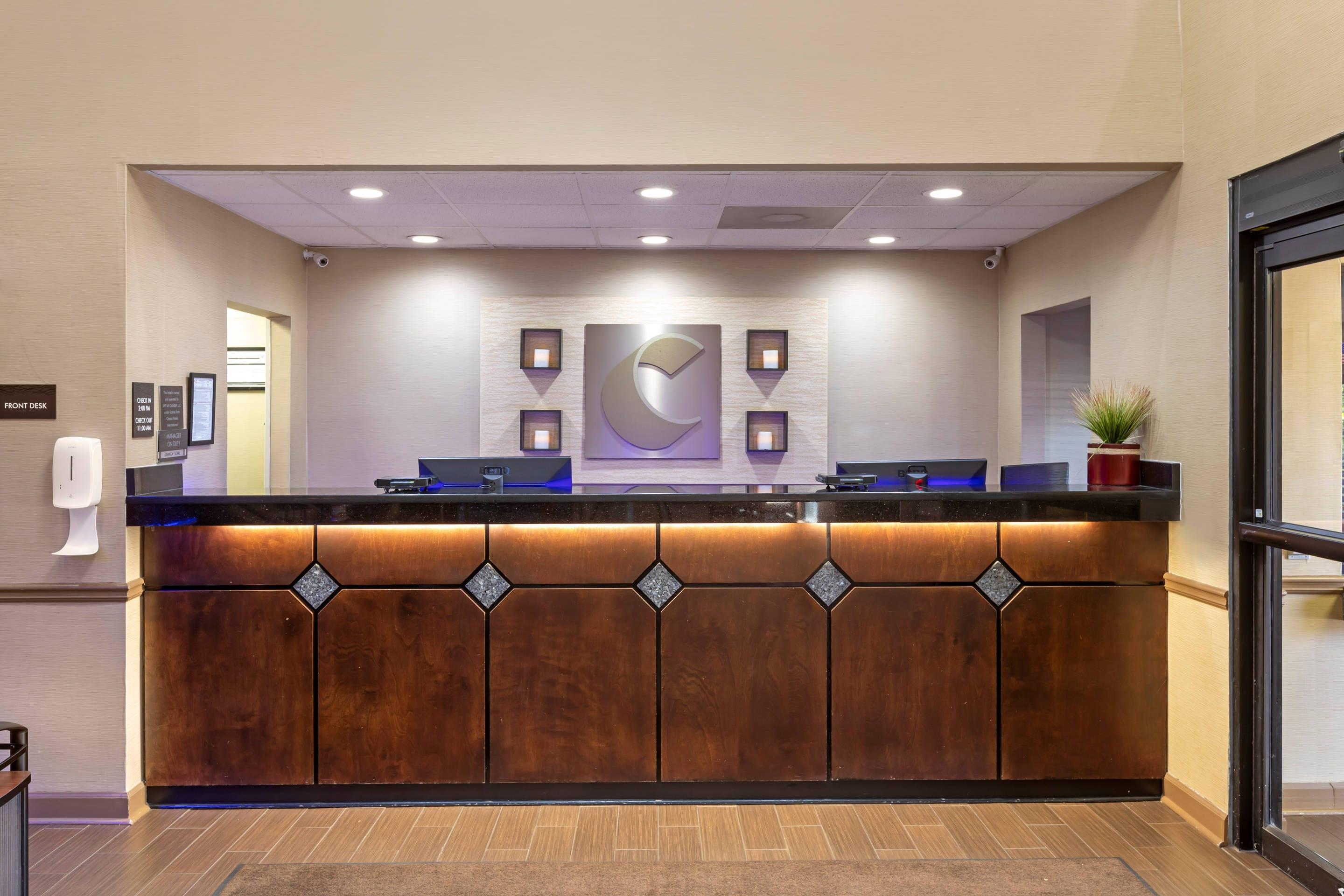 Hotel lobby | Comfort Inn & Suites Peachtree Corners
