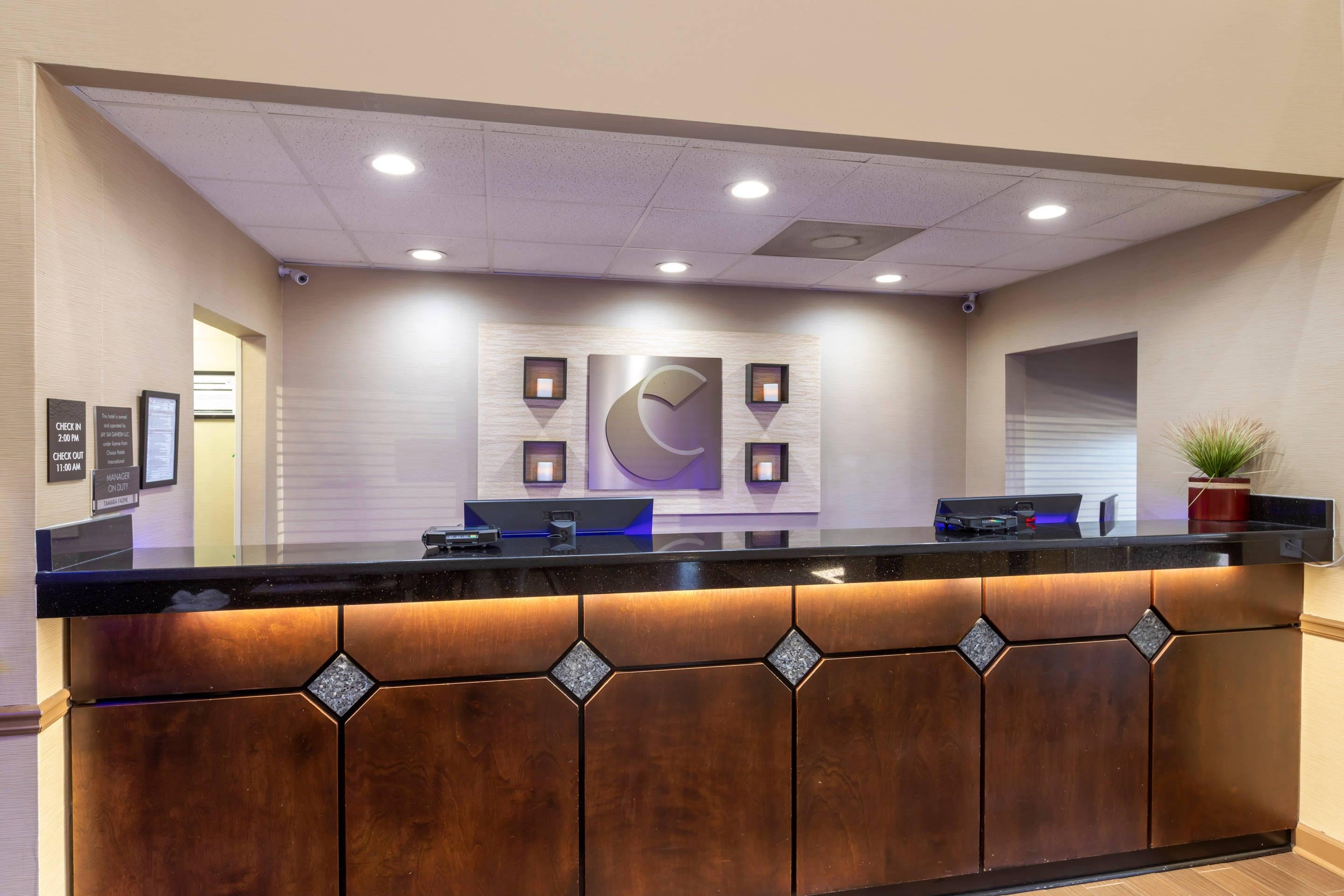 Hotel lobby | Comfort Inn & Suites Peachtree Corners