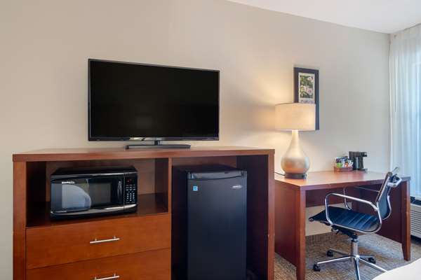  - Comfort Inn Douglasville - I-20, Exit 37