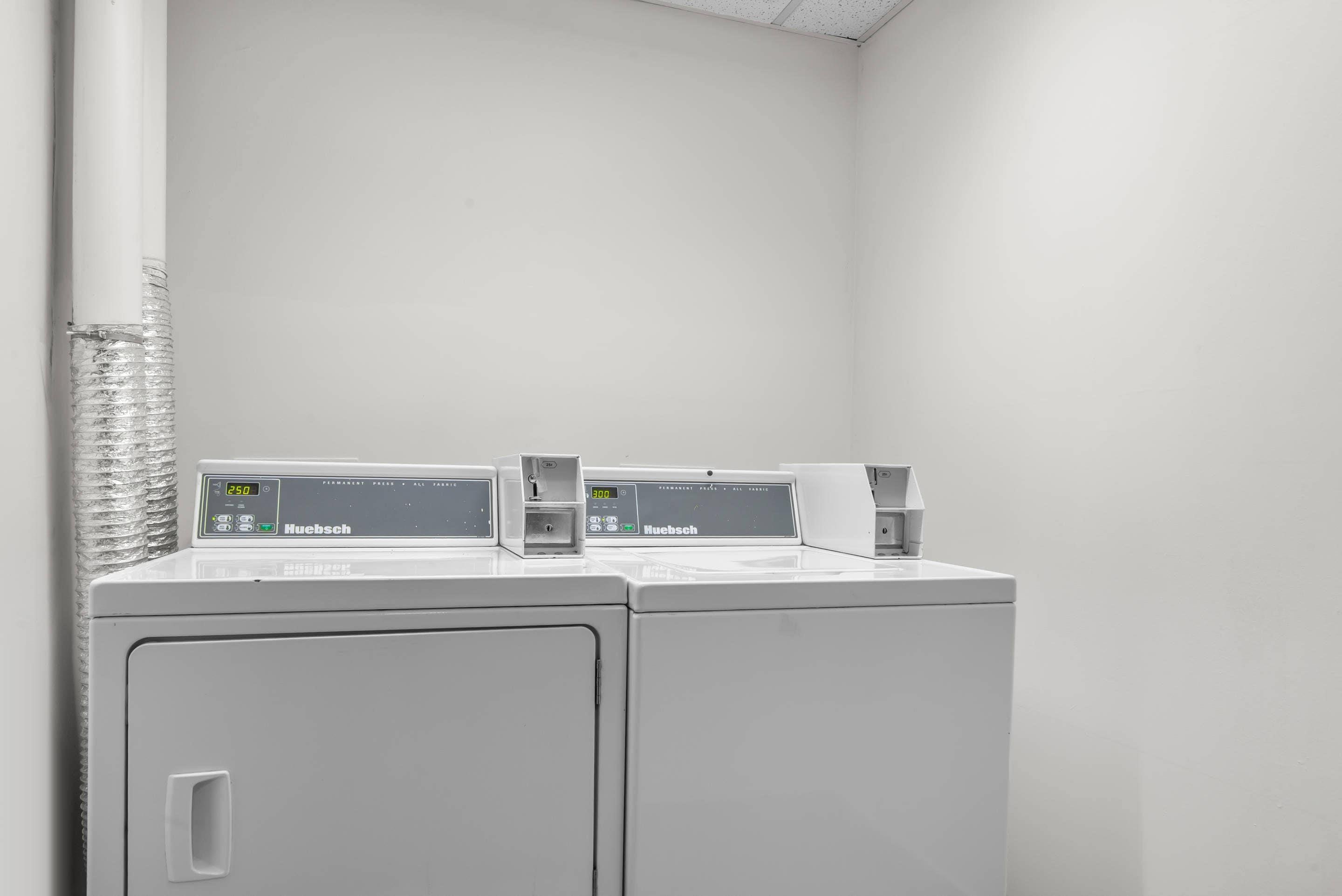 Guest laundry facilities | Comfort Inn Douglasville