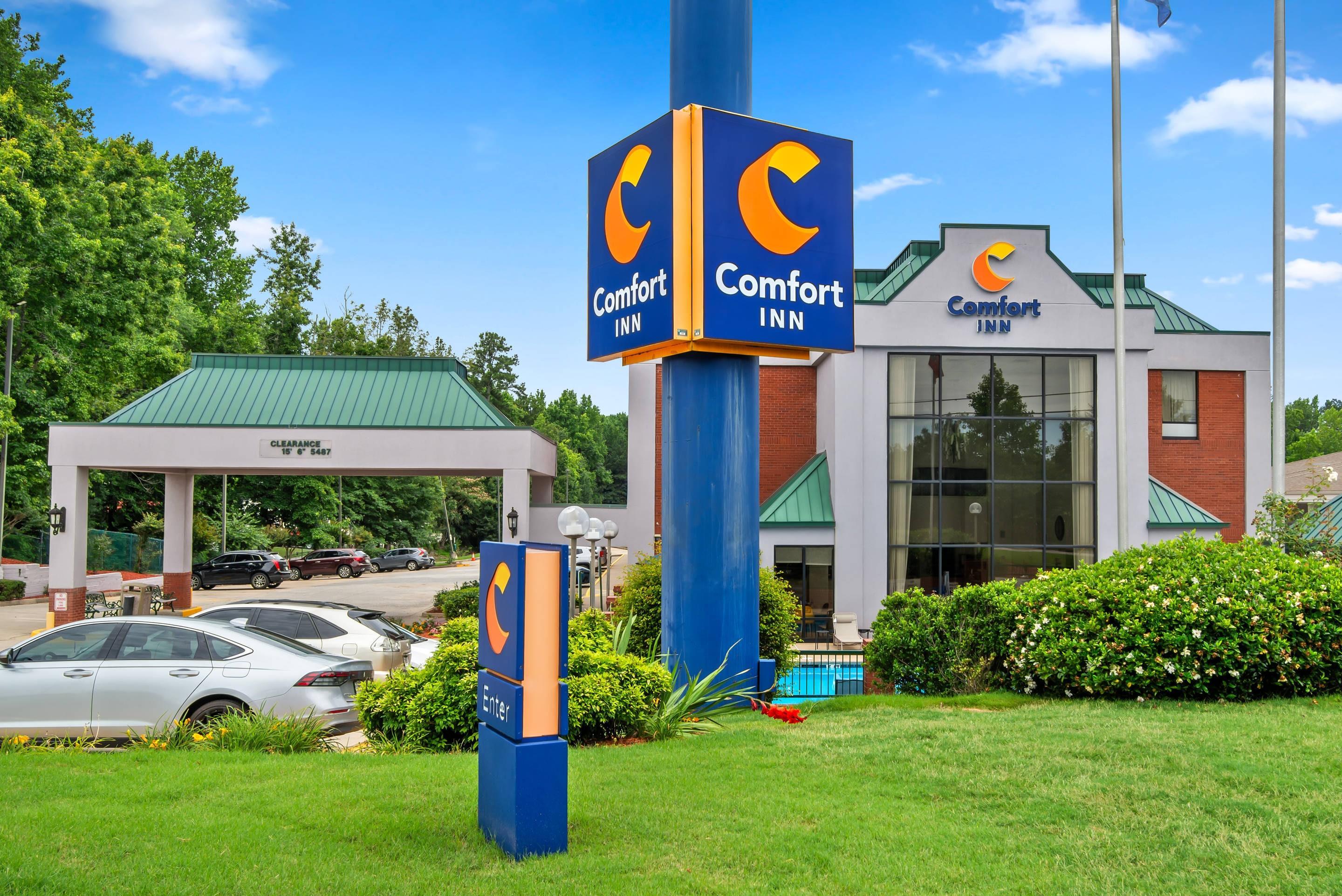 Hotel exterior | Comfort Inn Douglasville