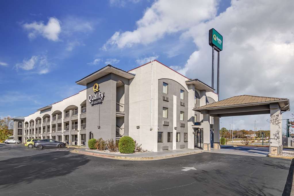 Quality Inn & Suites Southlake