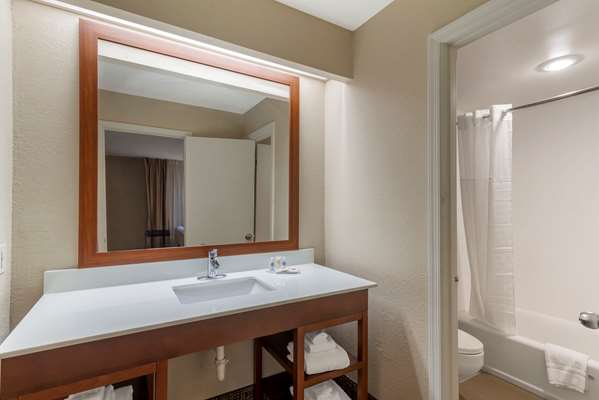  - Comfort Inn & Suites Warner Robins