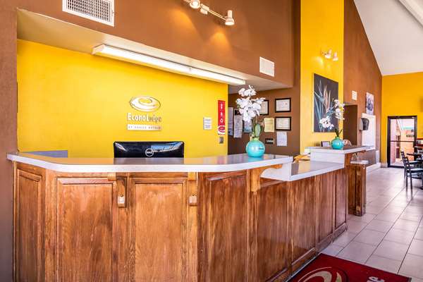  - Econo Lodge Acworth - I-75, Exit 277