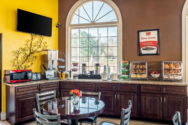 Amenities - Econo Lodge Acworth - I-75, Exit 277